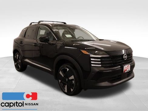 New 2026 Nissan Kicks SR w/ Cold Weather Package FWD image 1