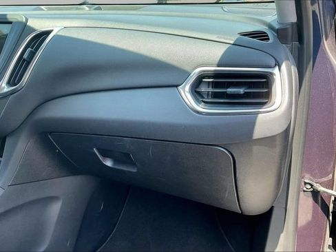 Used 2019 Chevrolet Equinox LT FWD image 14