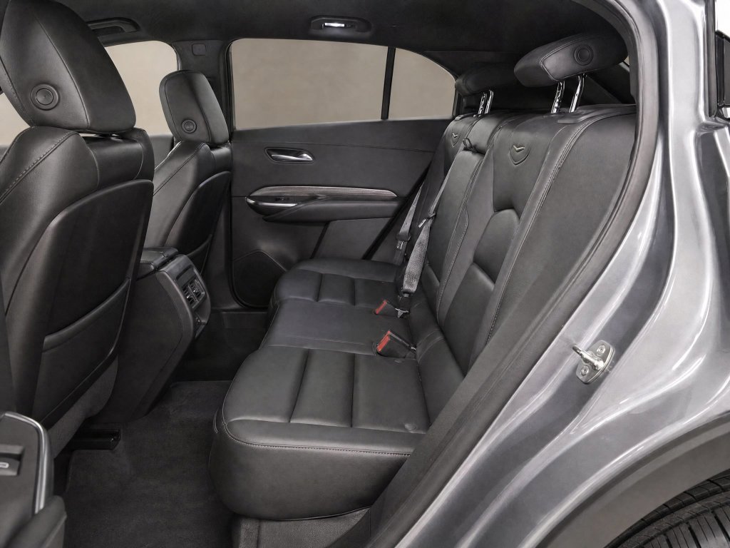 Used 2025 Cadillac XT4 Premium Luxury FWD image 10
