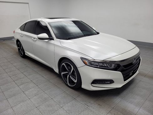 Used 2019 Honda Accord Sport image 13