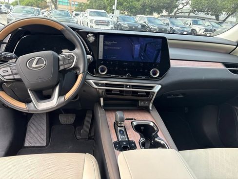 Certified 2025 Lexus RX 350 Premium Plus w/ Accessory Package (Z1) FWD image 19