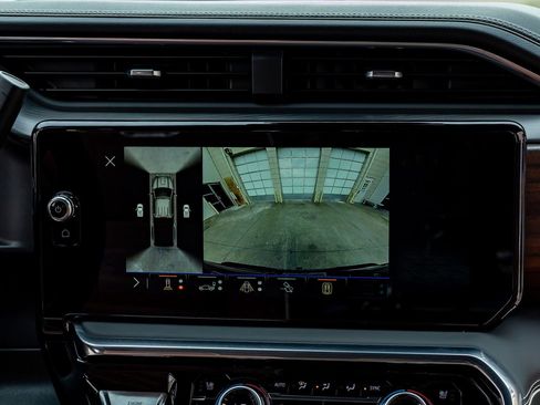 Used 2026 GMC Sierra 3500 Denali Ultimate image 26