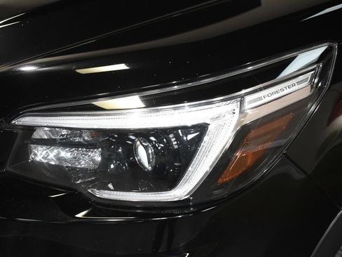 Used 2021 Subaru Forester Touring w/ Popular Package #2 image 57