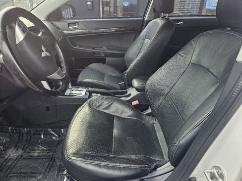 Used 2017 Mitsubishi Lancer ES image 13