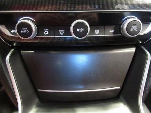 Used 2022 Honda Accord Sport image 30