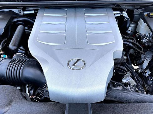 Used 2020 Lexus GX 460 Premium w/ Premium Package AWD/4WD image 33