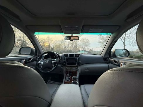 Used 2013 Toyota Highlander Limited image 14