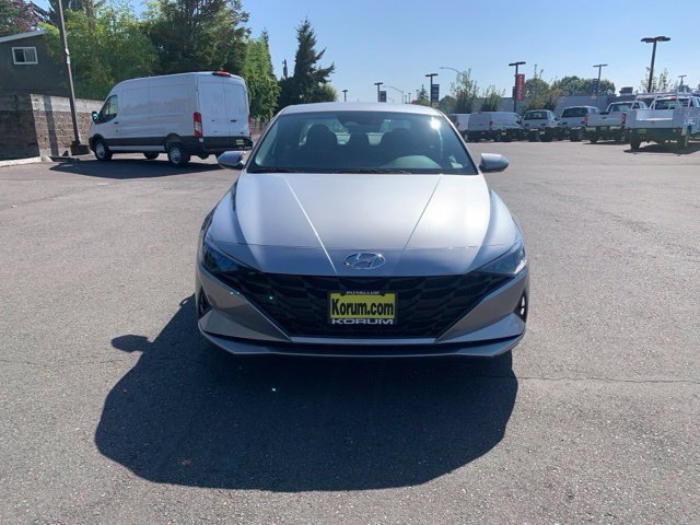 Used 2021 Hyundai Elantra SEL w/ Preferred Accessory Package FWD image 8