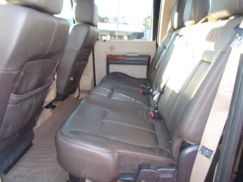 Used 2016 Ford F250 King Ranch w/ King Ranch w/Chrome Package image 36