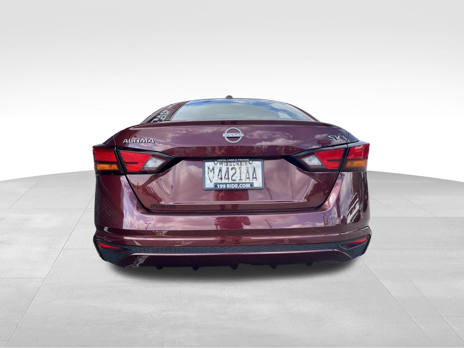 Used 2024 Nissan Altima 2.5 SV FWD image 6