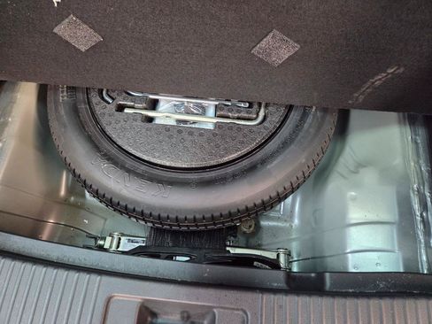 Used 2020 Honda HR-V LX image 8