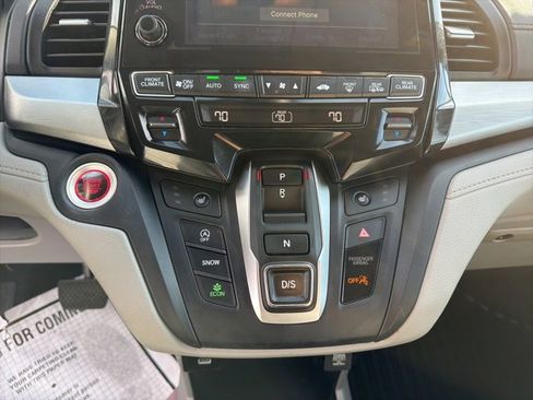 Used 2024 Honda Odyssey EX image 9