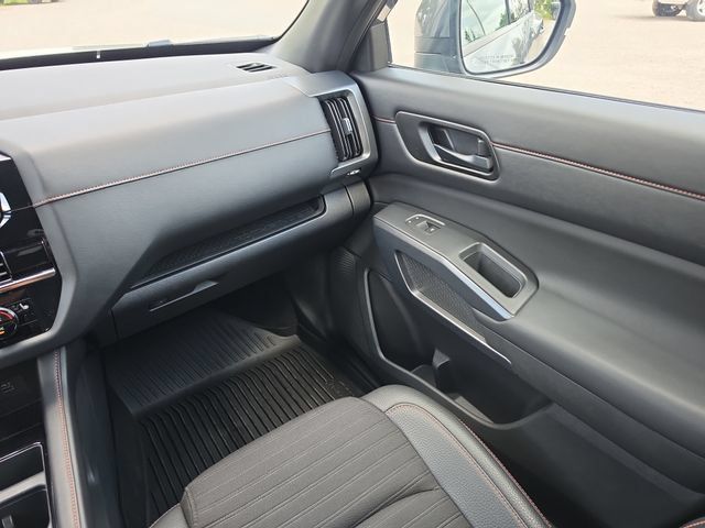 Used 2023 Nissan Pathfinder Rock Creek AWD/4WD image 11