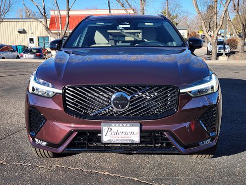 New 2026 Volvo XC60 B5 Plus w/ Climate Package image 5