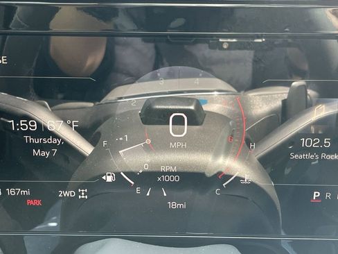 New 2026 GMC Yukon Denali w/ Denali Reserve Package AWD/4WD image 12