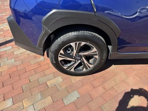 Used 2025 Subaru Crosstrek 2.0i Premium image 15