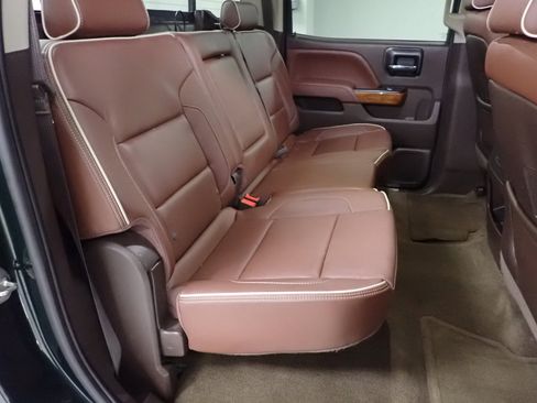 Used 2015 Chevrolet Silverado 1500 High Country w/ High Country Premium Package image 9