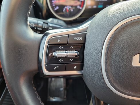 Used 2022 Kia Carnival SX FWD image 28