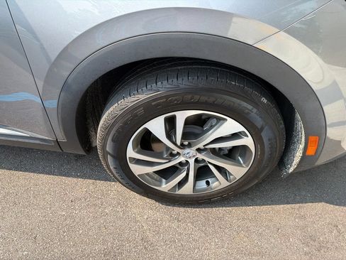 Used 2022 Buick Envision Essence w/ Technology Package I FWD image 13