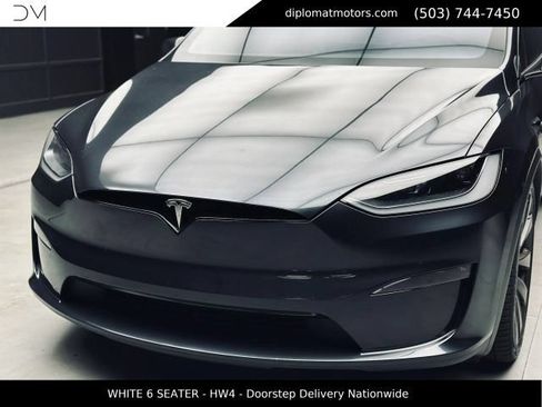 Used 2025 Tesla Model X AWD/4WD image 13