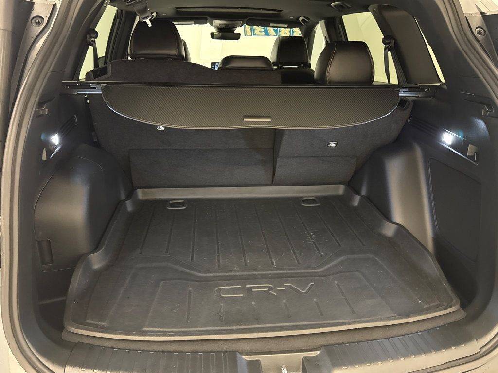 Used 2025 Honda CR-V Sport Touring image 12