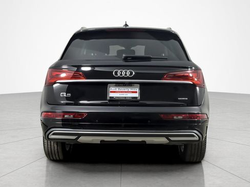 Used 2023 Audi Q5 2.0T Premium w/ Convenience Package AWD/4WD image 4