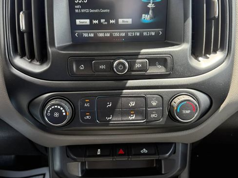 Used 2018 Chevrolet Colorado W/T w/ WT Convenience Package RWD image 13
