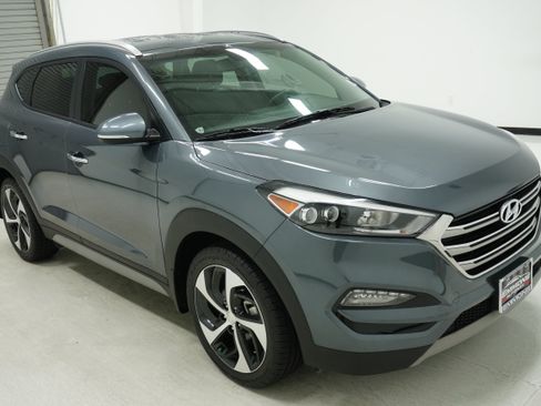 Used 2017 Hyundai Tucson Limited FWD image 3