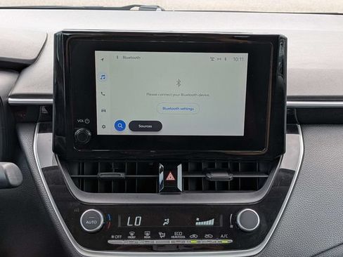 Used 2023 Toyota Corolla LE FWD image 17