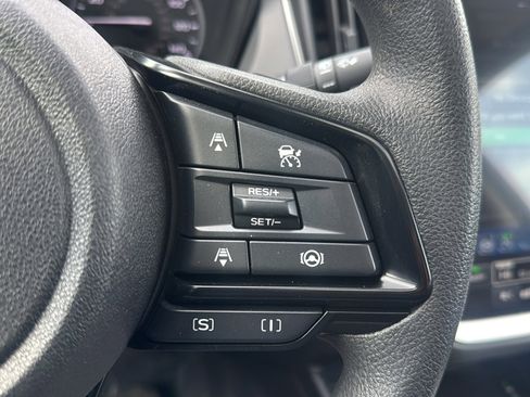 Used 2024 Subaru Crosstrek 2.0i Premium image 30