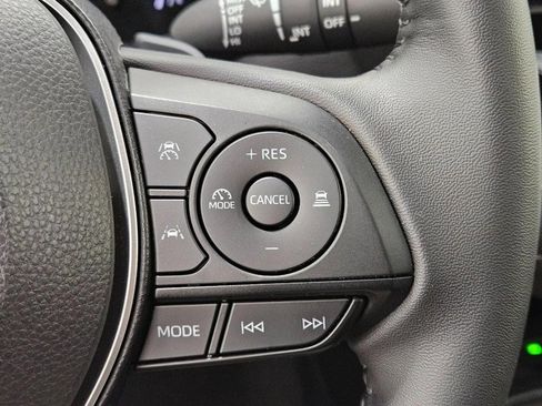 Used 2025 Toyota Corolla XSE image 15