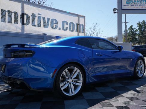 Used 2017 Chevrolet Camaro SS image 6