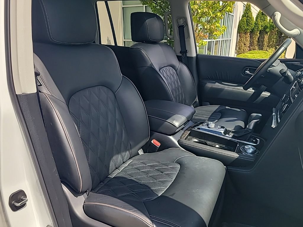 Used 2023 Nissan Armada Platinum w/ Captain's Chairs Package AWD/4WD image 32