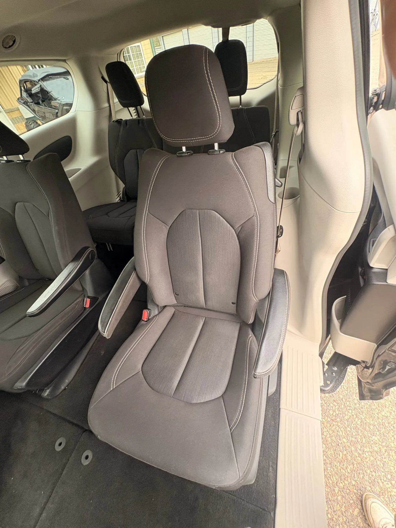 Used 2020 Chrysler Voyager LX w/ Cold Weather Group FWD image 27