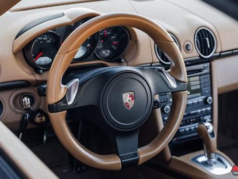 Used 2011 Porsche Cayman image 6