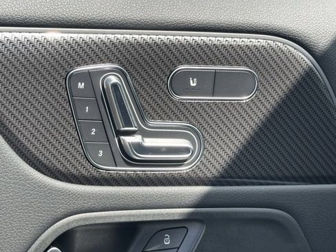 New 2025 Mercedes-Benz GLA 35 AMG 4MATIC image 16