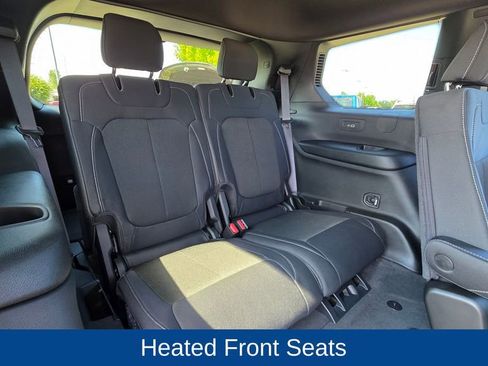 New 2025 Jeep Grand Cherokee L Laredo w/ Luxury Tech Group I image 17