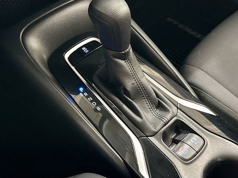 Used 2020 Toyota Corolla LE FWD image 14