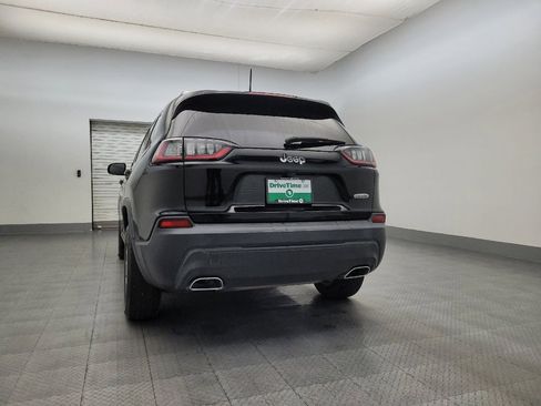 Used 2019 Jeep Cherokee Latitude w/ Popular Appearance Group image 6