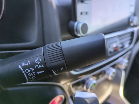 Used 2022 Honda Accord Sport image 25