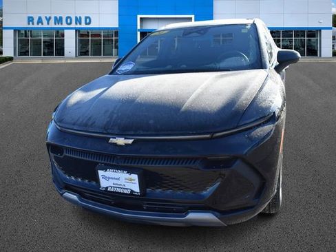 Certified 2024 Chevrolet Equinox EV LT image 8