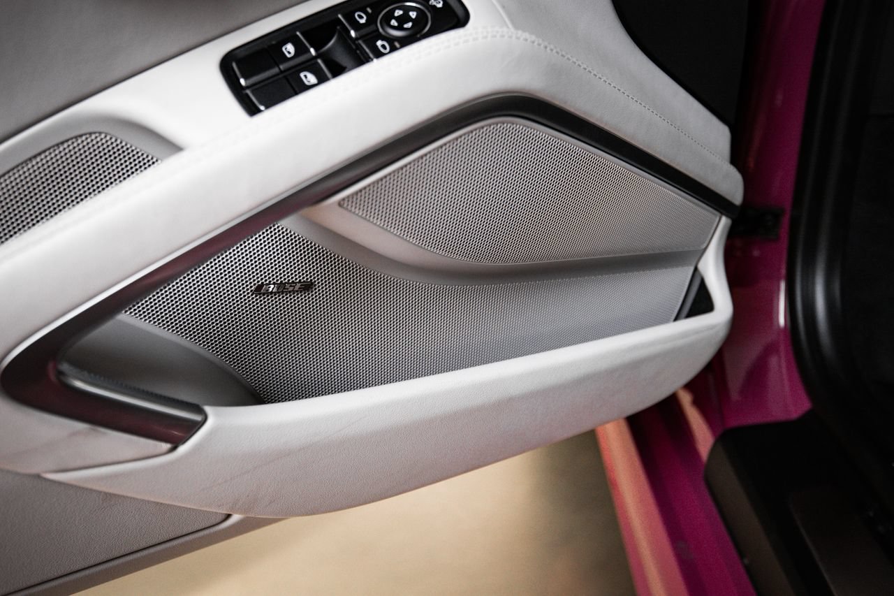 Certified 2025 Porsche 718 Cayman RWD image 21
