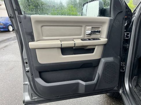 Used 2011 RAM 1500 Big Horn RWD image 16