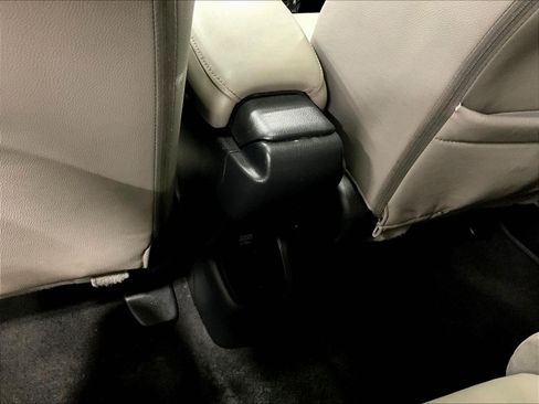 Used 2017 Honda HR-V EX-L image 10
