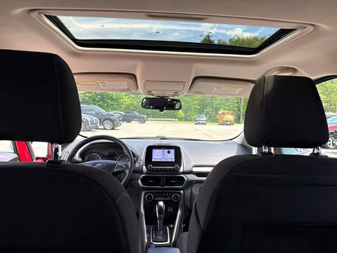 Used 2018 Ford EcoSport SE FWD image 22
