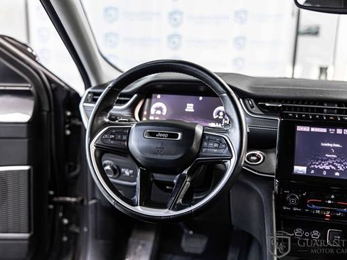 Used 2021 Jeep Grand Cherokee L Laredo w/ Luxury Tech Group I image 37