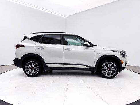 Used 2021 Kia Seltos SX image 41
