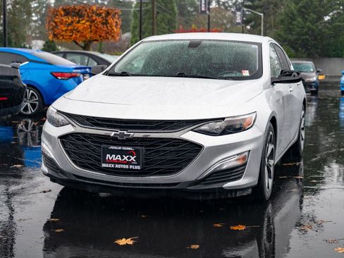Used 2019 Chevrolet Malibu RS image 3