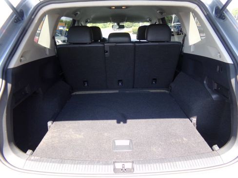 Used 2021 Volkswagen Tiguan SE image 21