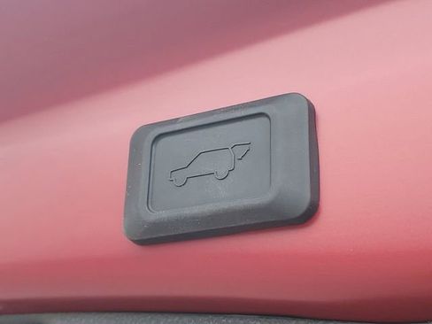 New 2025 Toyota RAV4 XLE image 9